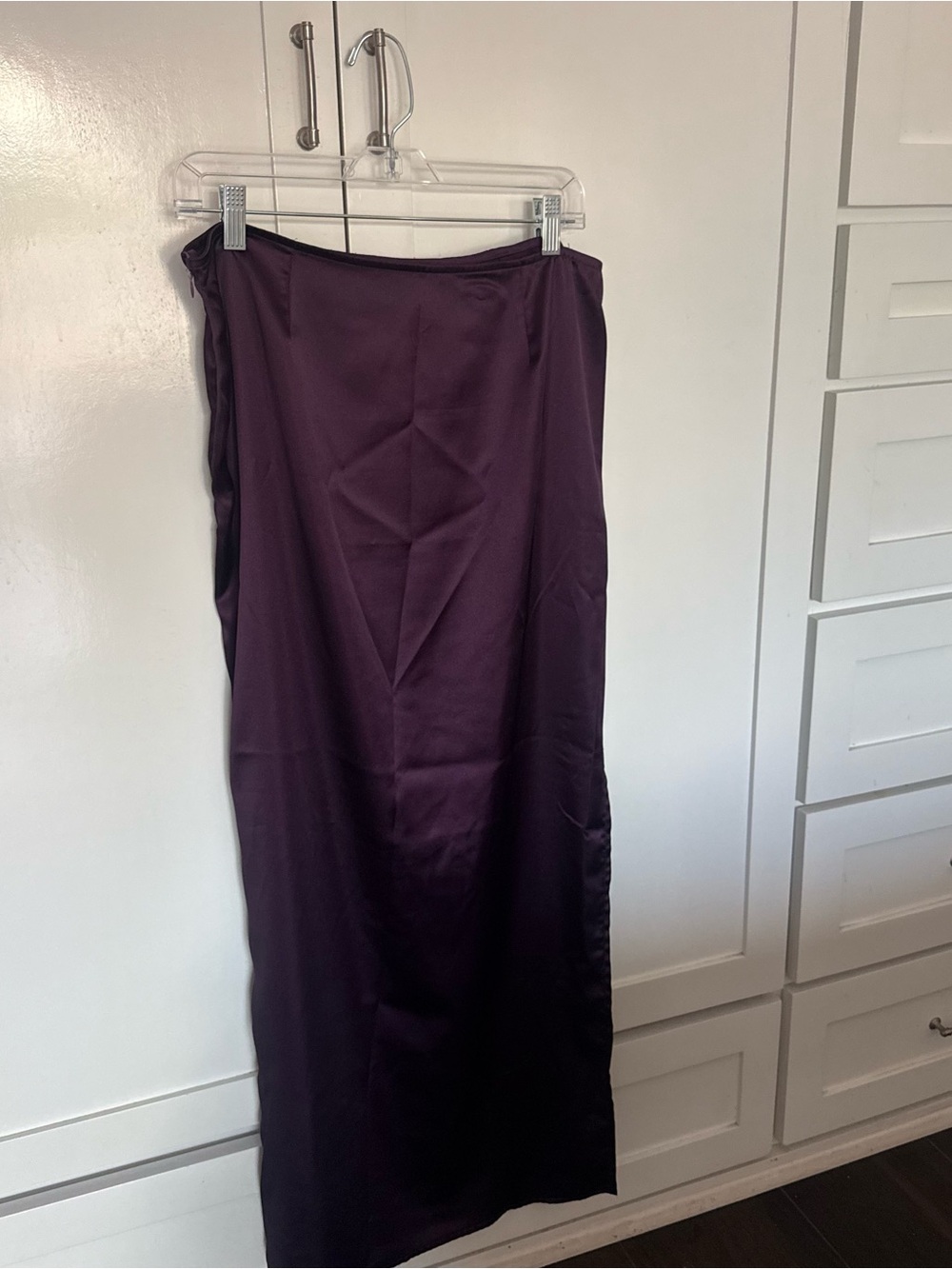 PrettyLittleThing Deep Plum Satin Midi Skirt